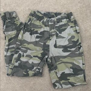 Camo cargo pants​